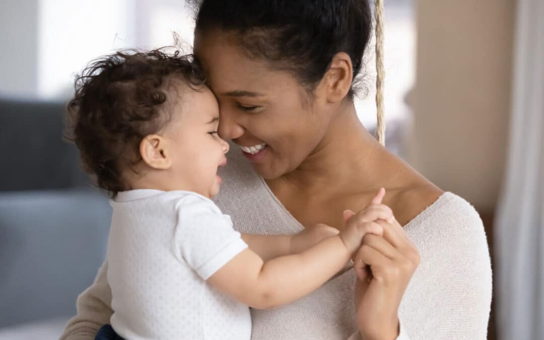 Choosing the Right Diapers for Your Baby: Cloth vs. Disposable
