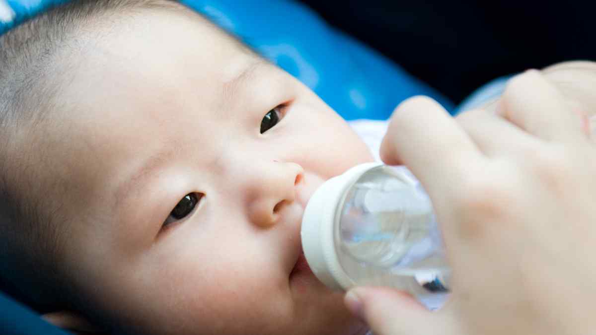 How to Choose Bottled Water for Babies A Basic Guide Baby Water