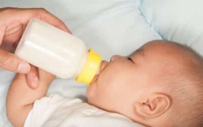 How to Use Bottled Water to Make Baby Formula Safely