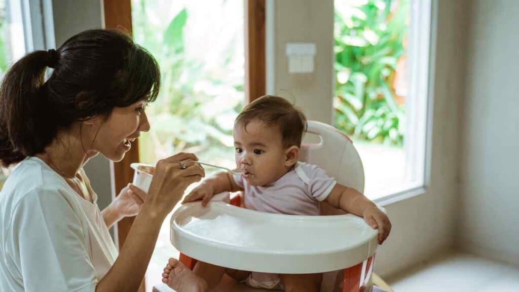 baby feeding