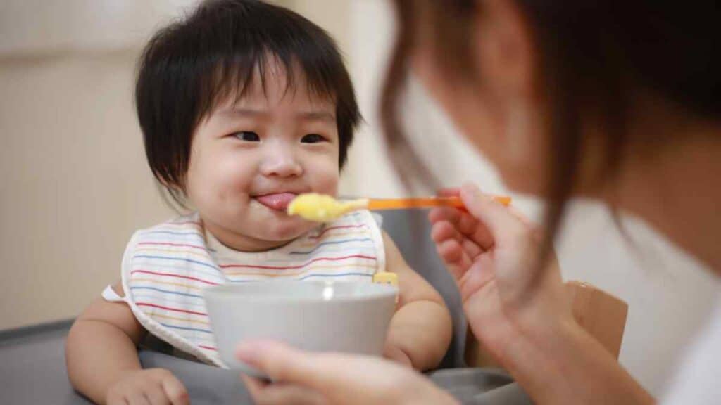 baby feeding