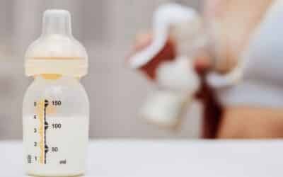 Combination Feeding: Expert Tips for Mixing Baby Formula and Breast Milk