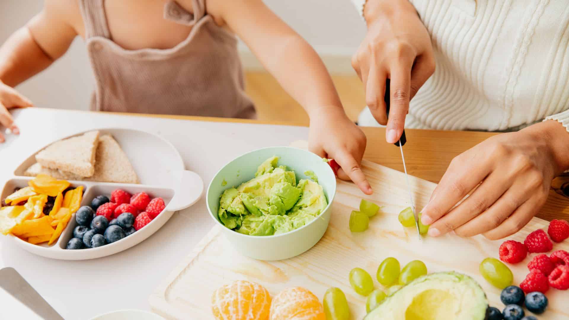 Introducing Solids A Guide to Mixing Baby Formula and Solid Foods