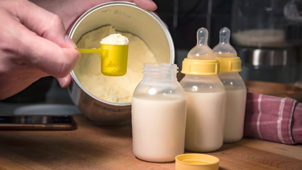 mixing baby formula