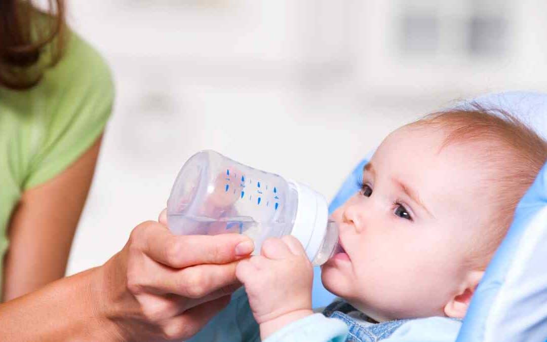 When Do Babies Drink Water? Understanding Your Baby’s Needs