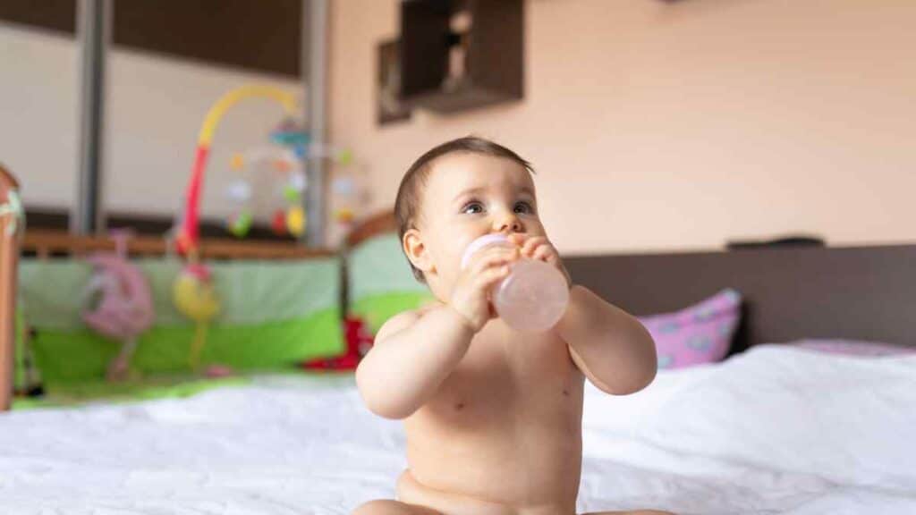 can-a-6-month-old-have-water-understanding-the-guidelines-baby-water