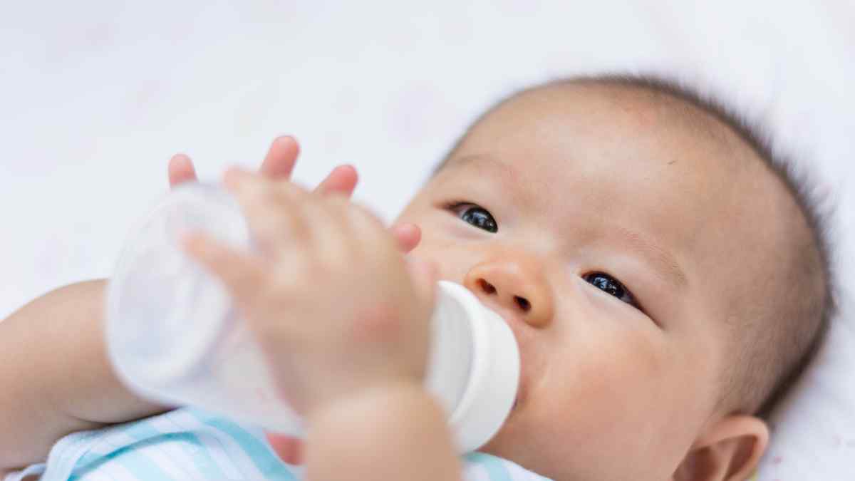 can-a-6-month-old-have-water-understanding-the-guidelines-baby-water