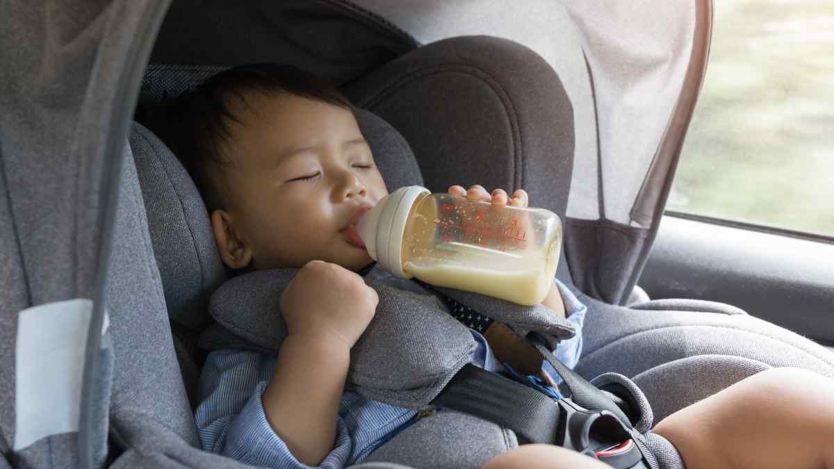 Navigating Baby Formula Choices for StressFree Travel Baby Water